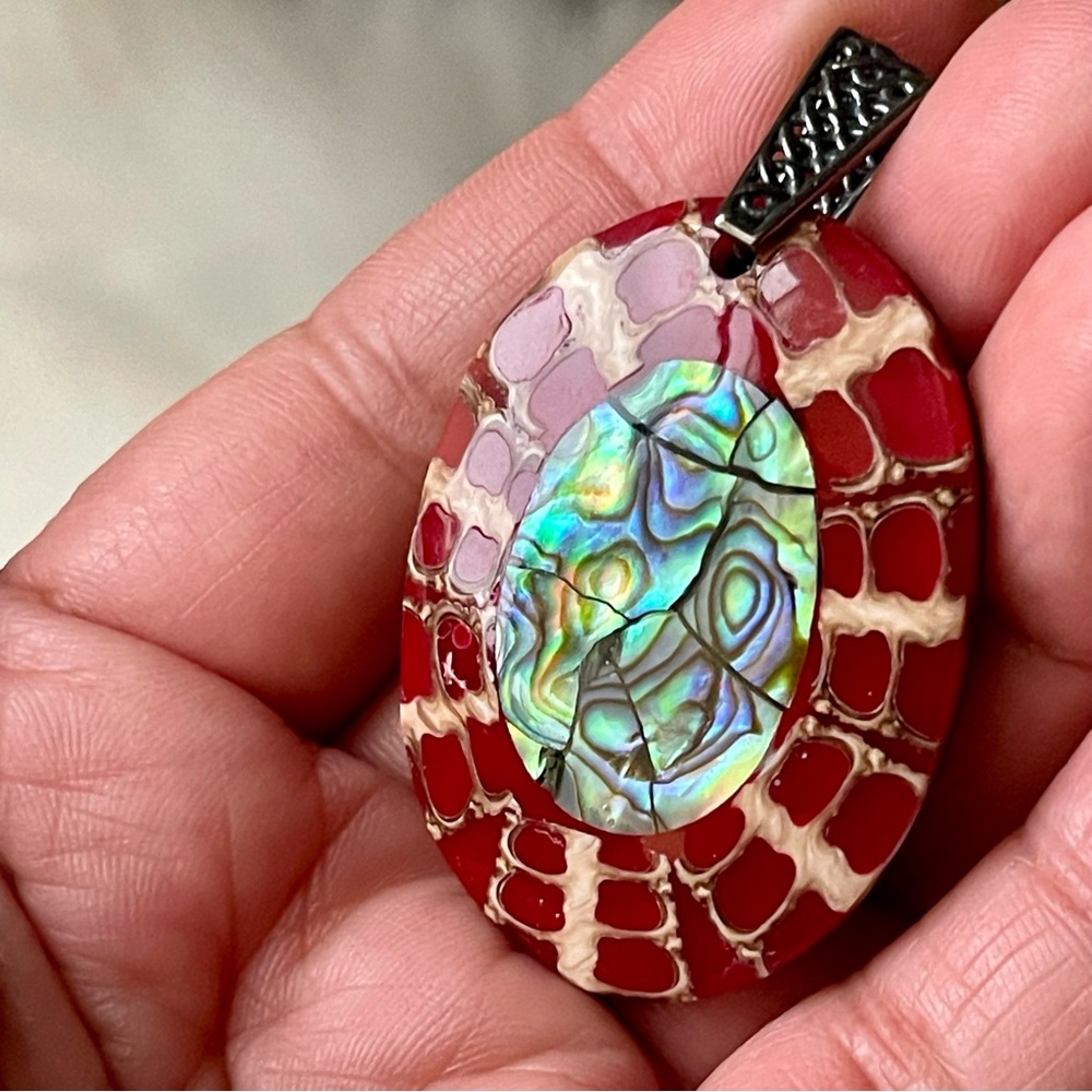 Handmade | Abalone Inlay Red Sun Rays Coconut Shell Black/Gunmetal Bail Pendant